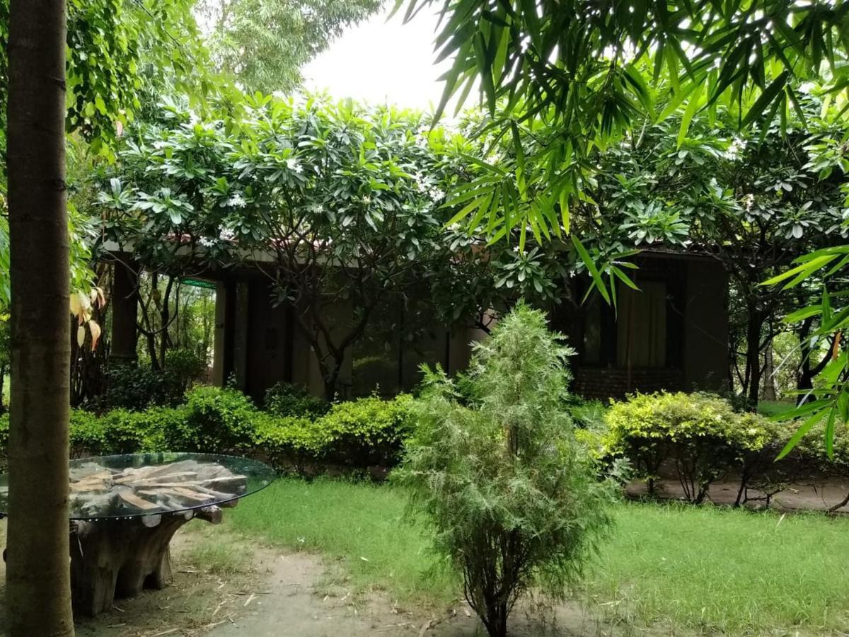 ホテル Corbett Tusker Trail Kashipur エクステリア 写真